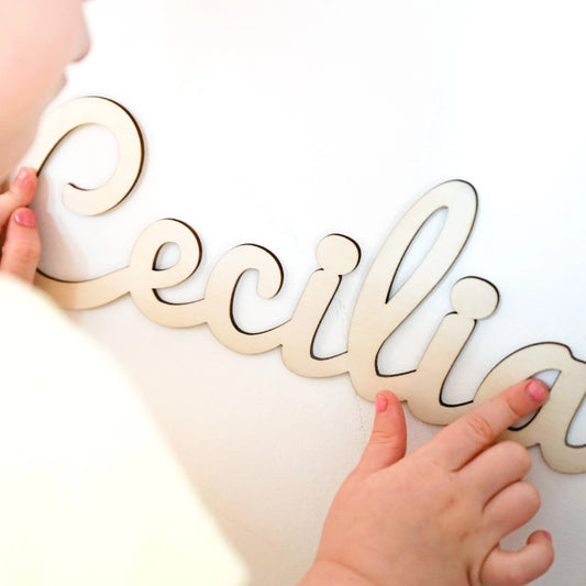Personalisierter Schriftzug für Kinderzimmer | Holz